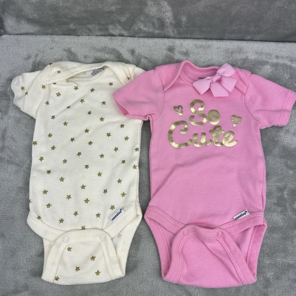 Gerber Other - Gerber Set Of 2 Bodysuit Girls Newborn Pink Gold "So Cute" Bow Stars